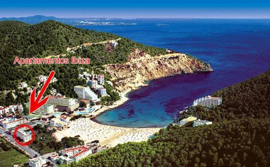 Apartamentos Cala Llonga Playa Екстер'єр фото